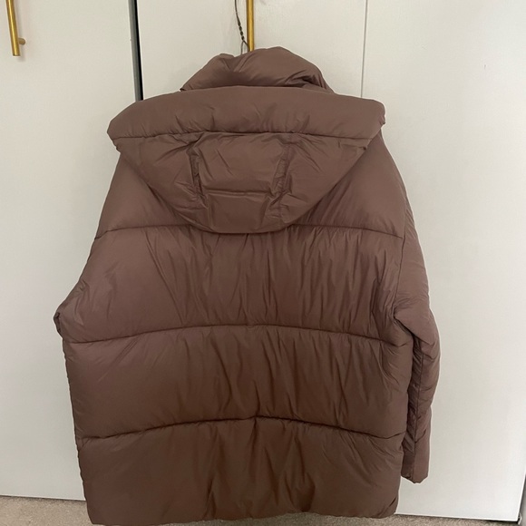 NWT Abercrombie and Fitch Puffer Jacket - Picture 5 of 5